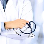 پزشک مناسب برای لیپوساکشن غبغب